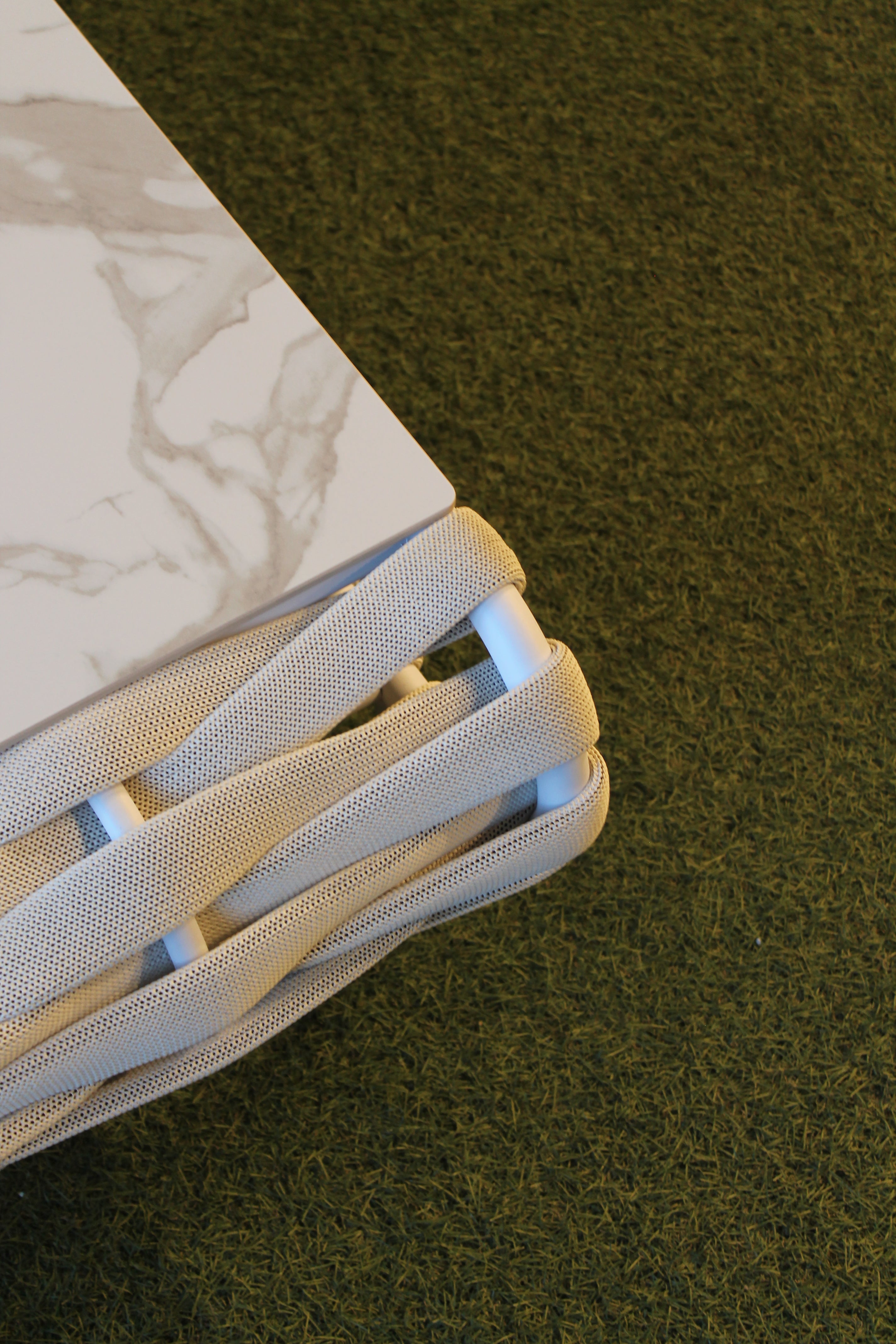 Comenido Tex Set bianco – Salotto da esterno in alluminio e corda