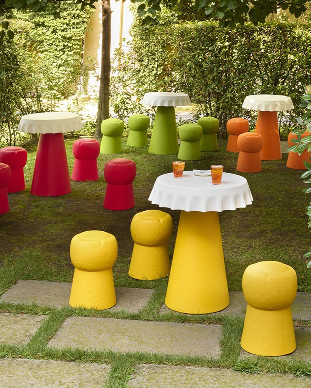 Slide Cin Cin sgabello design tappo champagne in polietilene